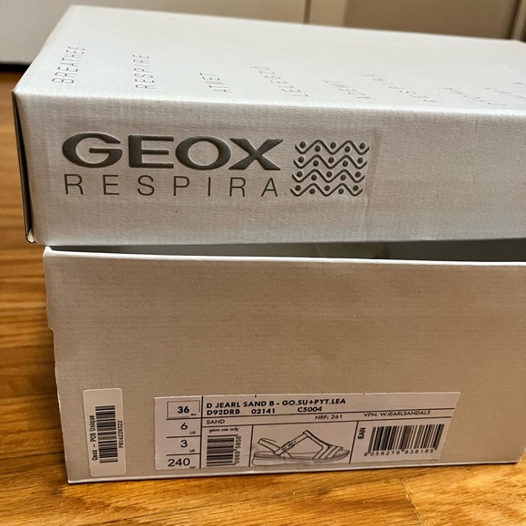 Geox Respira Jearl Sandals - Picture 10 of 15